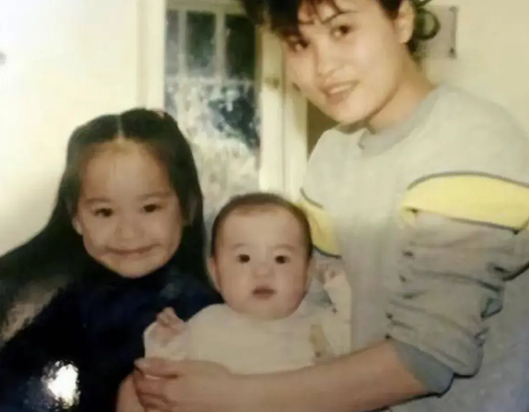 诚利和 42岁王心凌，紧急送医，但还能唱