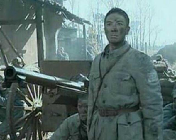 九龙证券 与施耐德的缘分，有李云龙的意大利炮，还有阅兵式的M1918榴弹炮